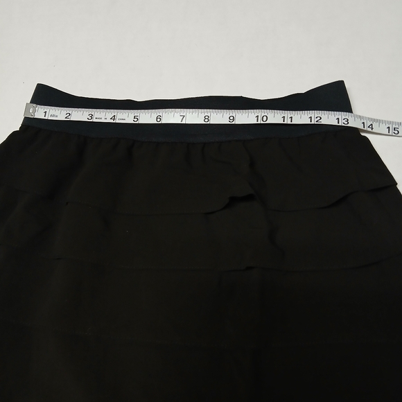 Nine West Suit Black Horizontal Ruffle Skirt Layered Tier Size 12 Elastic Waist - Picture 3 of 6
